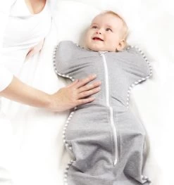 Love To Dream™ Babyslaapzak Swaddle Up™ - Inbakeren - Baby 3-6 Maanden - 6-8.5 Kg - All Season - Grijs -Babyproducten Winkel 1125x1200 5