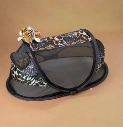 Deryan Baby Luxe Campingbedje – Inclusief Zelfopblaasbare Matras - Zoo -Babyproducten Winkel 1156x1200 1