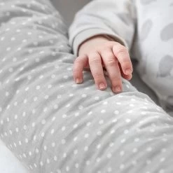 Fillikid Bedbumper 190 X 9 Cm Bedomrander Ledikant - Grijs Wit Stippen -Babyproducten Winkel 1200x1200 1318
