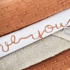 Jollein Baby Laken Ledikant 120x150cm Love You - Caramel -Babyproducten Winkel 1200x1200 1391