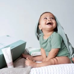 Naïf Plasticvrije Billendoekjes - Voordeelverpakking Box 8 Stuks - 54 Doekjes Per Pak - Met Natuurlijke Ingrediënten -Babyproducten Winkel 1200x1200 140