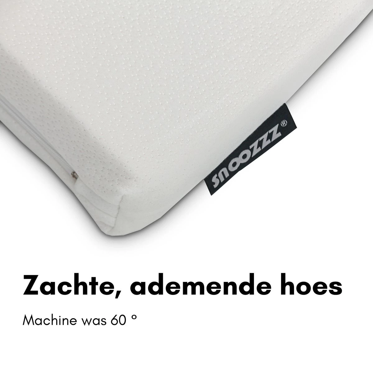 Snoozzz Reflux Kussen - Baby Hellend Kussen Voor Ledikant - Ventilerend - Met Wasbare Hoes - Wit 3 Snoozzz Reflux Kussen - Baby Hellend Kussen Voor Ledikant - Ventilerend - Met Wasbare Hoes - Wit - Afbeelding 3