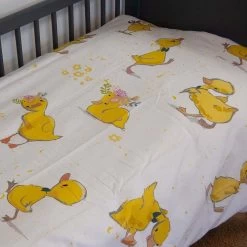 Decoware® Ledikant Dekbedovertrek Eendjes - Katoen Renforce - 100x135 Cm - 40x60 Cm 6 Decoware® Ledikant Dekbedovertrek Eendjes - Katoen Renforce - 100x135 Cm - 40x60 Cm -Babyproducten Winkel 1200x1200 1478
