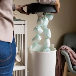 Tommee Tippee Twist & Click XL-luieremmer - Voor Maximaal 60 Luiers - Milieuvriendelijker Systeem - 1 Navulcassette - Duurzaam Geproduceerde Antibacteriële GREENFILM -Babyproducten Winkel 1200x1200 508