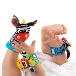 Playgro Pols- En Voetrammelaarset Zebra & Giraf - Set Van 4 Stuks, 2 Polsbandjes En 2 Rammelsokjes -Babyproducten Winkel 1200x1200 700