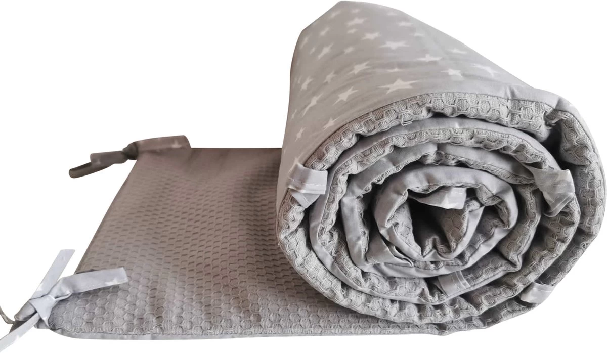 Quilola Bedbumper Stars Grey - Bed Zijbeschermers - Anti Stootrand - Bedomrander 180x30 Cm 3 Quilola Bedbumper Stars Grey - Bed Zijbeschermers - Anti Stootrand - Bedomrander 180x30 Cm - Afbeelding 3