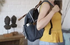 Periwinkle - Luiertassen - Waterproof Baby Verzorgingstas - Baby Rugzak - Luiertas - Verzorgingstas - Linnen - Bordeaux -Babyproducten Winkel 1200x772 7