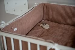 Koeka Boxbumper Wafel Amsterdam - Lichtbruin 180x30cm 8 Koeka Boxbumper Wafel Amsterdam - Lichtbruin 180x30cm -Babyproducten Winkel 1200x799 43