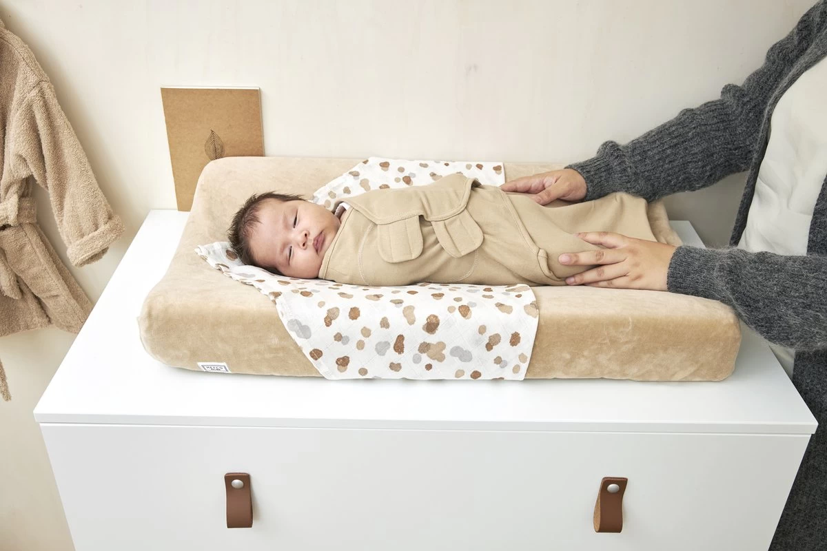SwaddleMeyco Inbakerdoek Uni - Sand - 4-6 Maanden 4 SwaddleMeyco Inbakerdoek Uni - Sand - 4-6 Maanden - Afbeelding 4