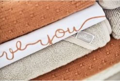 Jollein Baby Laken Ledikant 120x150cm Love You - Caramel -Babyproducten Winkel 1200x811 3