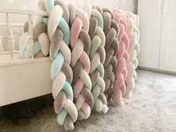 IL BAMBINI Gevlochten Baby Bed Bumper Treccia - Bedomrander - Box Omrander - Hoofdbeschermer - Boxrand - Bedbumper - Stootrand - Boxomrander - (3 Meter) Grijs -Babyproducten Winkel 1200x899 4