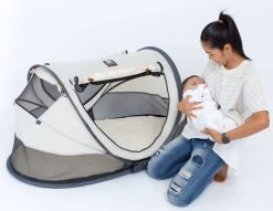 Deryan Peuter Luxe Campingbedje – Inclusief Zelfopblaasbare Matras - Cream -Babyproducten Winkel 1200x926 2