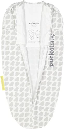 Puckababy Inbakerslaapzak Original Mini 3-6 Maanden - Sheep Clouds -Babyproducten Winkel 604x1200 1