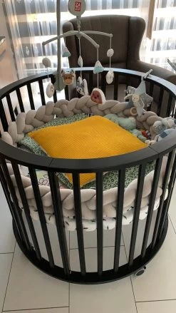 IL BAMBINI Gevlochten Baby Bed Bumper Treccia - Bedomrander - Box Omrander - Hoofdbeschermer - Boxrand - Bedbumper - Stootrand - Boxomrander - (3 Meter) Grijs -Babyproducten Winkel 675x1200 6