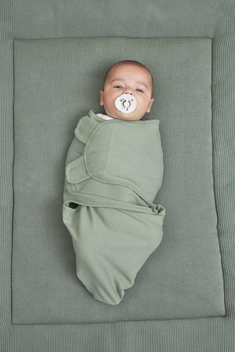 Meyco Uni Swaddlemeyco Inbakerdoek - Forest Green - 0-3 Maanden 4 Meyco Uni Swaddlemeyco Inbakerdoek - Forest Green - 0-3 Maanden - Afbeelding 4