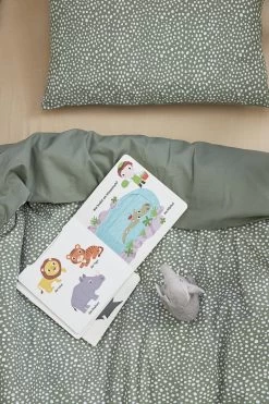 Meyco Dekbedovertrek Ledikant Cheetah/Uni - Forest Green - 100x135cm -Babyproducten Winkel 800x1200 234
