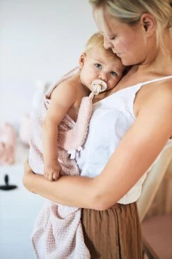 Jollein Hydrofiel Multidoek Snake 70x70cm - Pale Pink - 3 Stuks -Babyproducten Winkel 800x1200 24