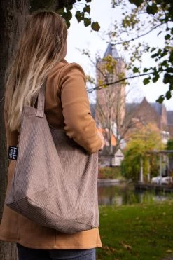 Louka Mom Bag Rib Taupe - Bruin - Luiertas - Trendy Shopper - Verzorgingstas - Boodschappentas -Babyproducten Winkel 800x1200 71