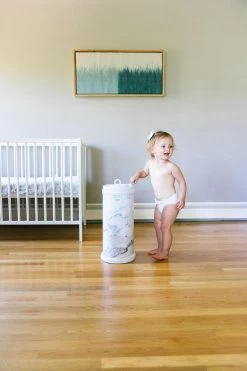 Ubbi® Ubbi Luieremmer - Marble - Metaal - Geurloos - Geen Navulcassettes Nodig -Babyproducten Winkel 800x1200 8