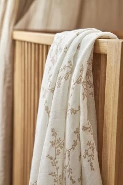 Meyco Branches 2-pack Hydrofiele Swaddle - 120x120 Cm - Sand -Babyproducten Winkel 801x1200 4