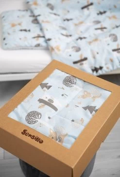 Sensillo Baby Dekbed En Kussen - Cadeau Set - Katoen - Blauw -Babyproducten Winkel 812x1200 5
