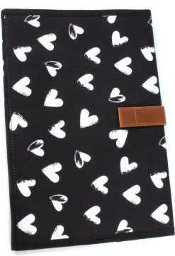 Kidzroom Black And White Luiertas - Zwart - Ophanglussen Kinderwagen - Verschoonmatje - Verstelbare Schouderband -Babyproducten Winkel 822x1200