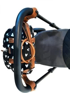 Kidzroom Black And White Luiertas - Zwart - Ophanglussen Kinderwagen - Verschoonmatje - Verstelbare Schouderband -Babyproducten Winkel 911x1200 5