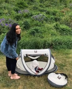 Deryan Peuter Luxe Campingbedje – Inclusief Zelfopblaasbare Matras - Cream -Babyproducten Winkel 967x1200